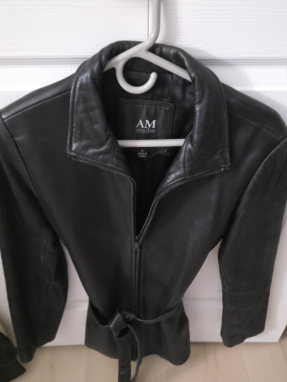 M.STUDIO Black Leather Zip-Up Belted Jacket